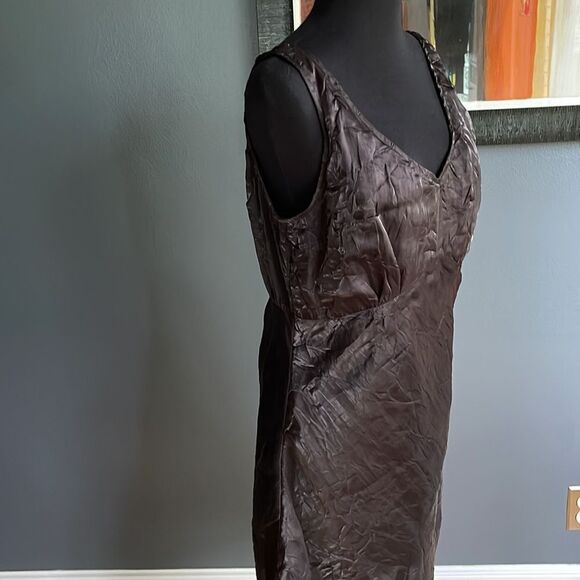 Barbara Lesser vintage sheer crinkle lined V front & back neckline slip midi. Md - Picture 3 of 7